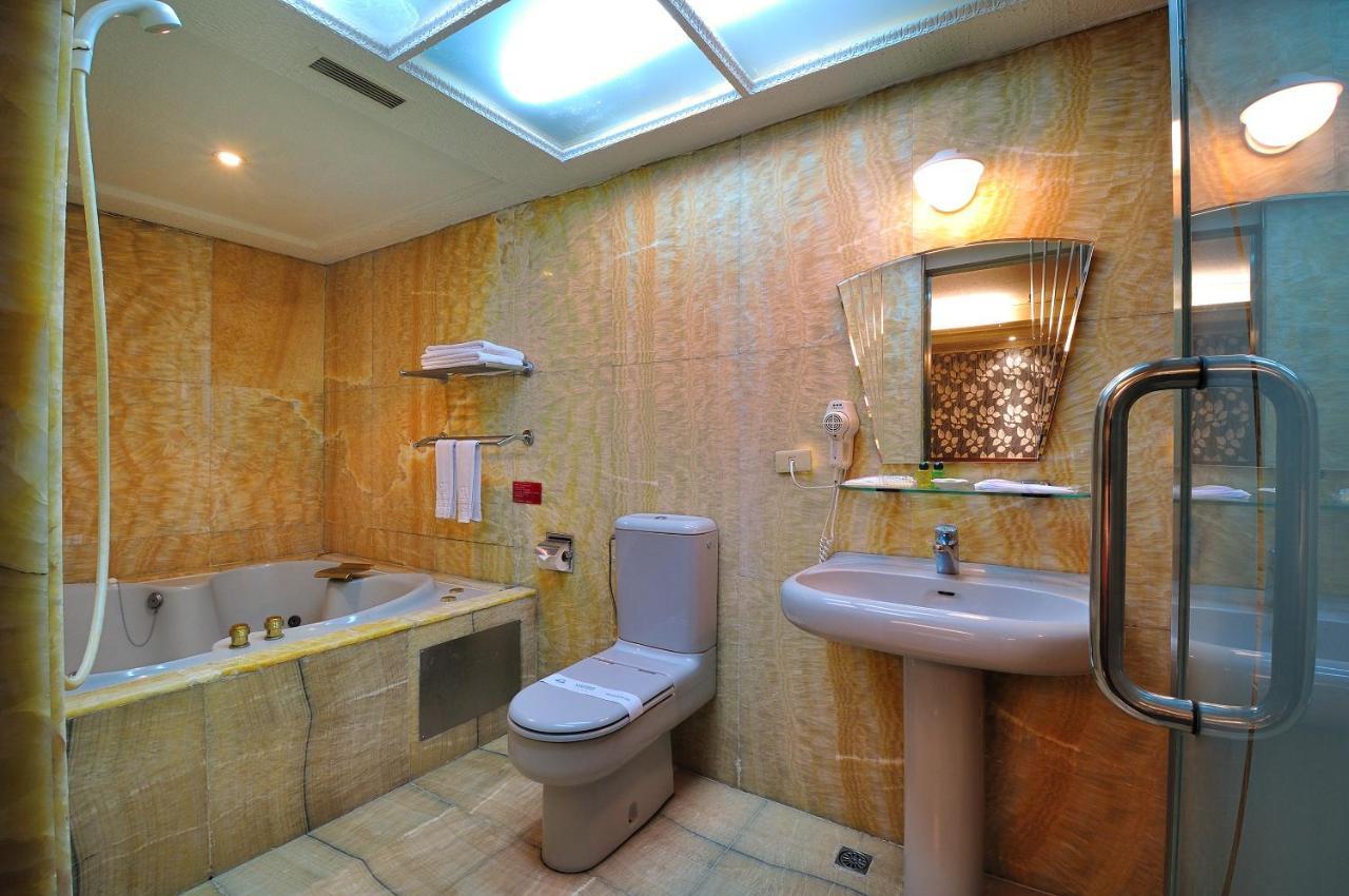 友愛金色商旅golden Age Hotel Tajpej Zewnętrze zdjęcie